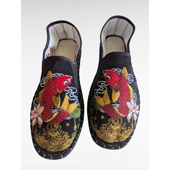 Traditional pattern opera embroidered myth casual canvas loafer  Sz 40 - Picture 1 of 10